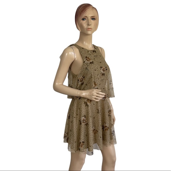 Urban Outfitters Kimchi Blue Mickie Floral Twofer Swing Mini Dress 0 - Picture 6 of 11